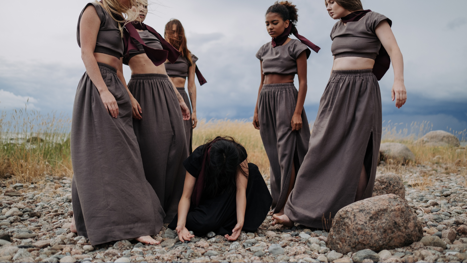 Why does the phenomenon and school of Twin Flames look like a Cult (to some)?